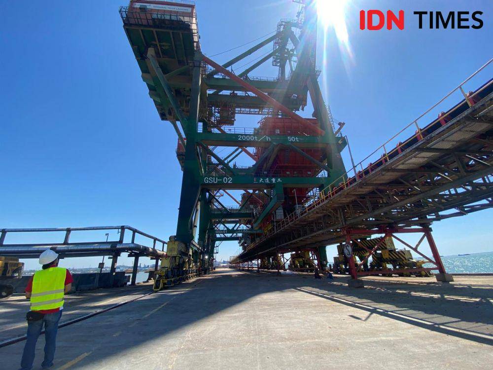 PT Nusa Prima Logistik. (IDN Times/Khusnul Hasana)