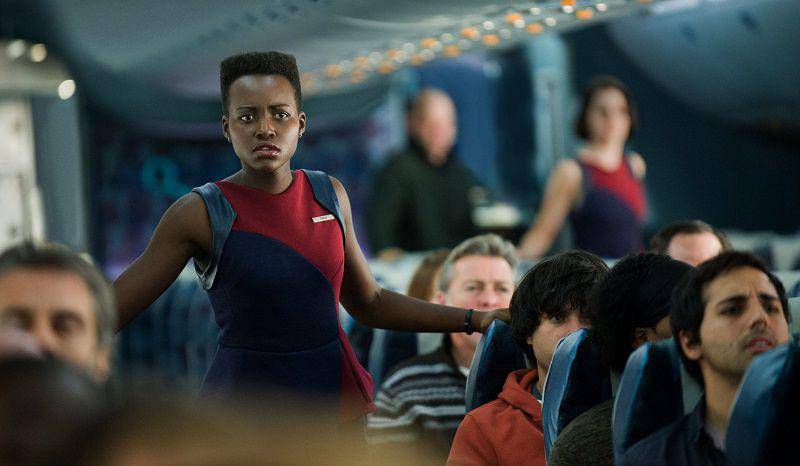 Lupita Nyong'o dalam film Non-Stop. (dok. Universal Pictures/Non-Stop)