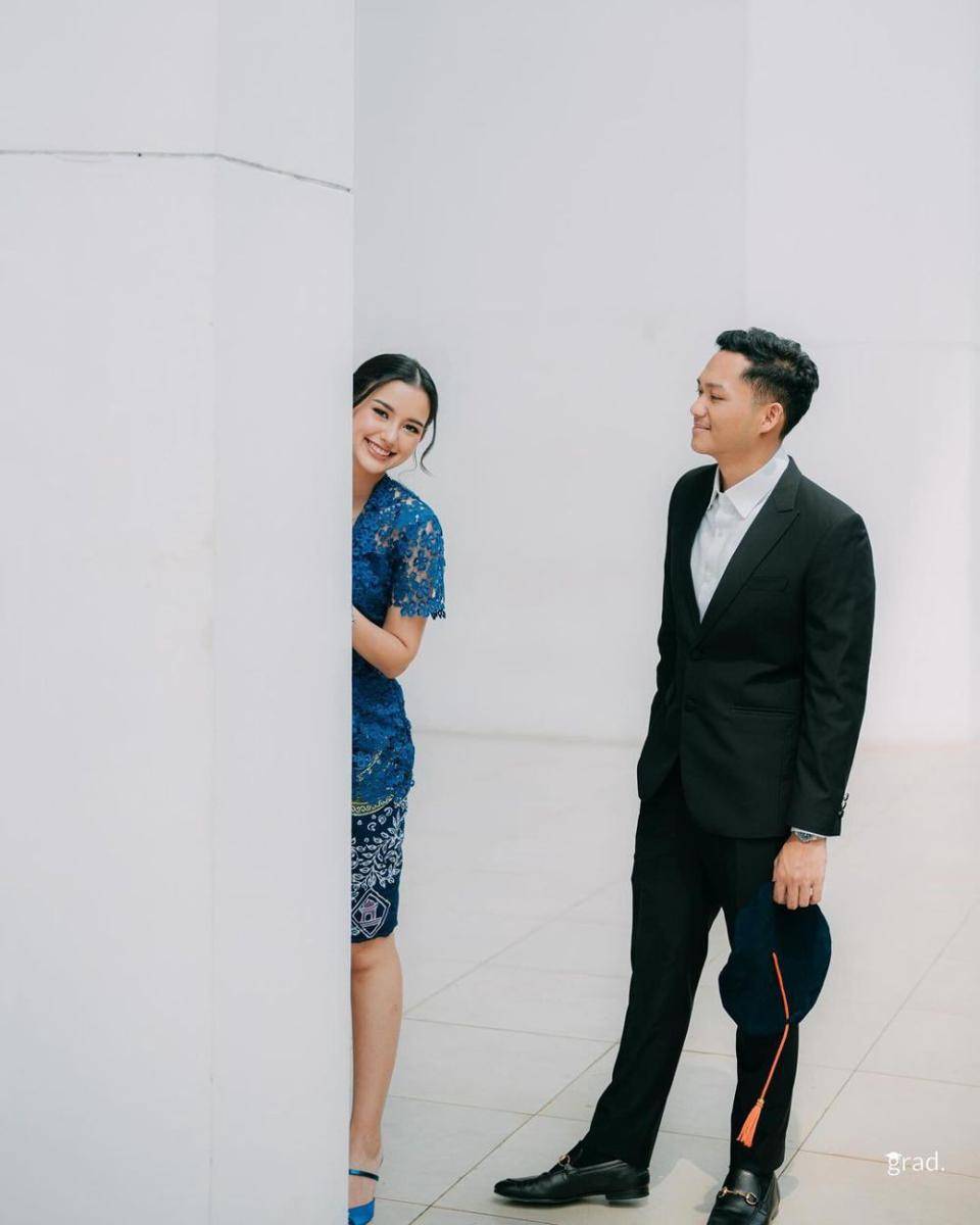 Sarah hadiri wisuda Azriel (Instagram.com/azriel_hermansyah)