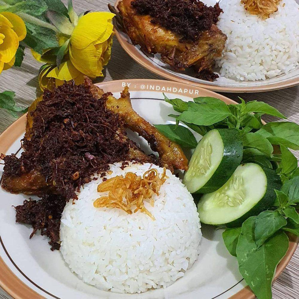 ilustrasi ayam bumbu hitam (instagram.com/indahdapur)