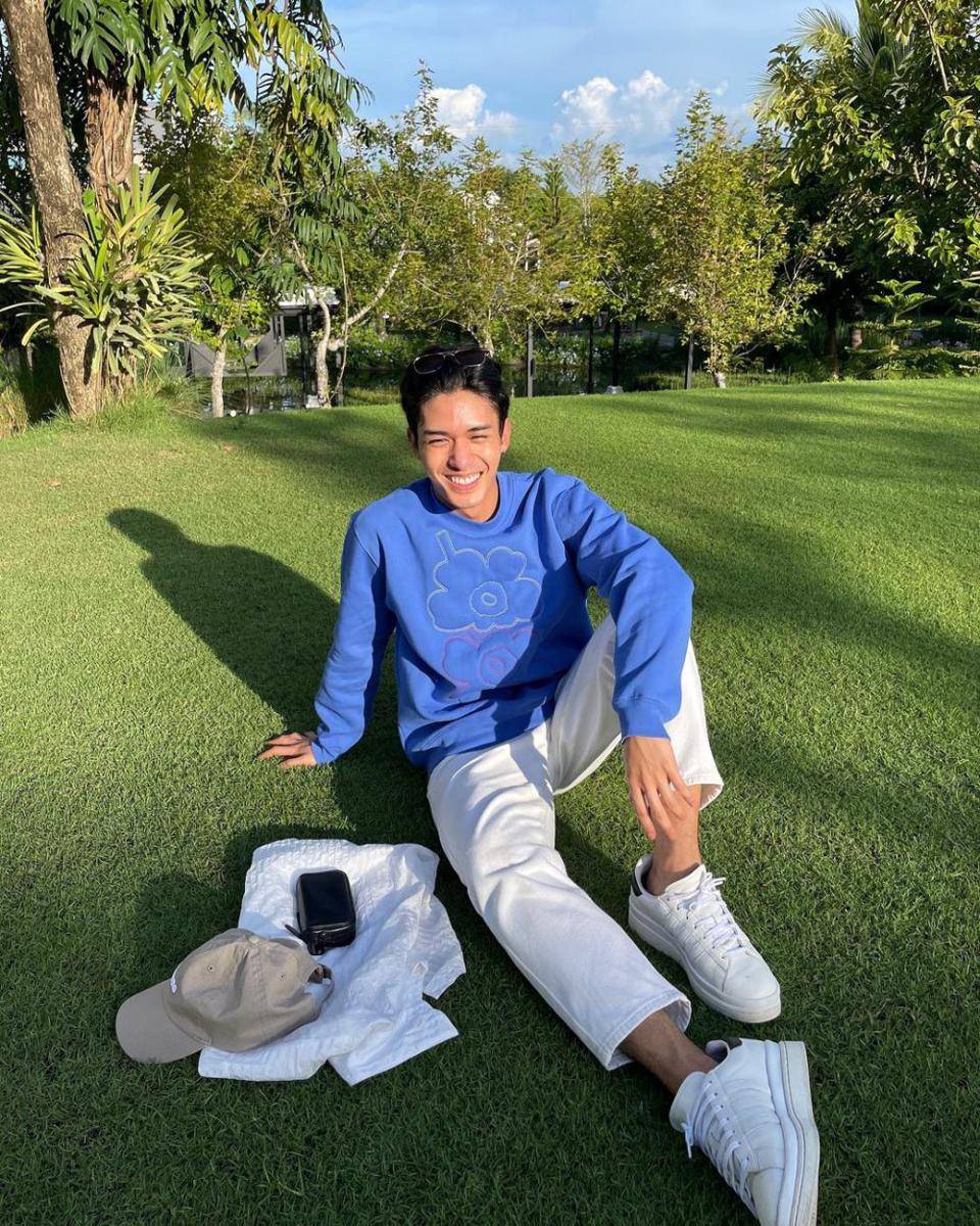 outfit soft boy ala Net Siraphop (instagram.com/net_siraphop)