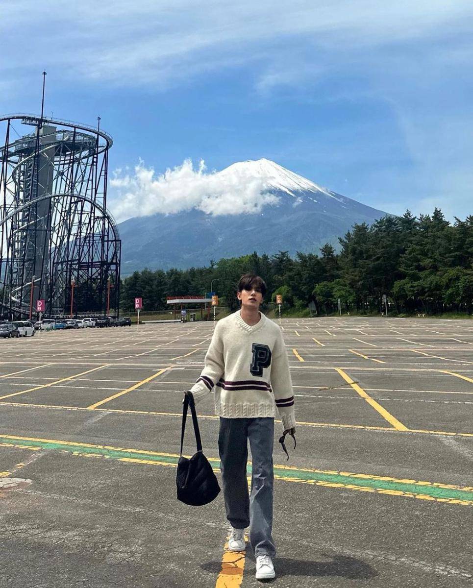 outfit soft boy ala Net Siraphop (instagram.com/net_siraphop)