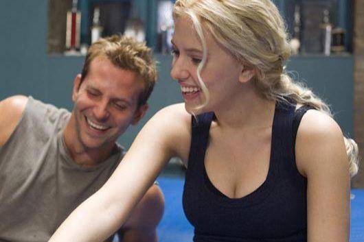 Bradley Cooper dan Scarlett Johansson dalam film He's Just Not That Into You (dok. Warner Bros. Pictures/He's Just Not That Into You)