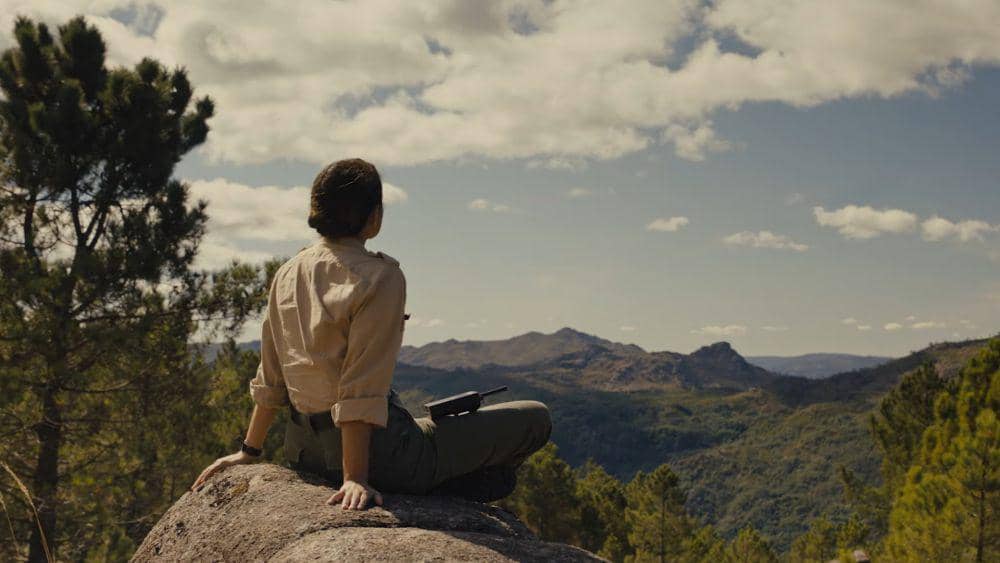 cuplikan film Lovely, Dark, and Deep (dok. XYZ Films/Lovely, Dark, and Deep)