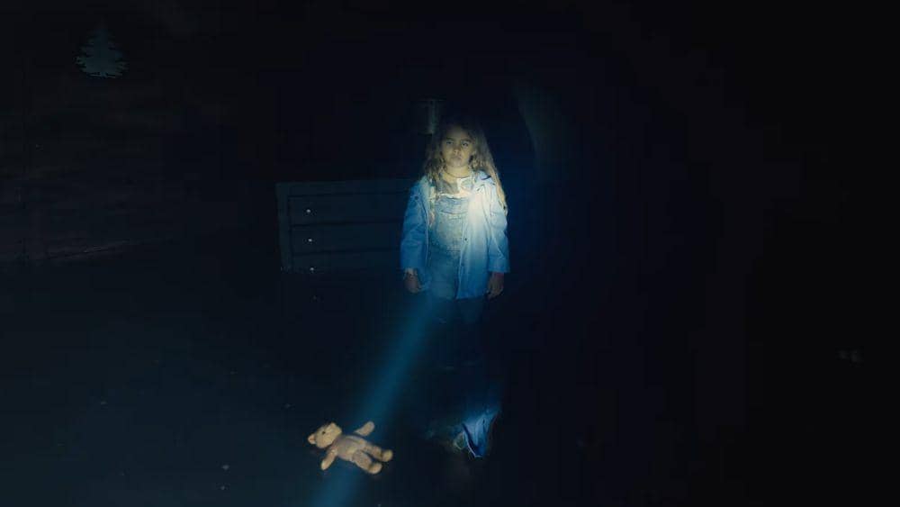 cuplikan film Lovely, Dark, and Deep (dok. XYZ Films/Lovely, Dark, and Deep)