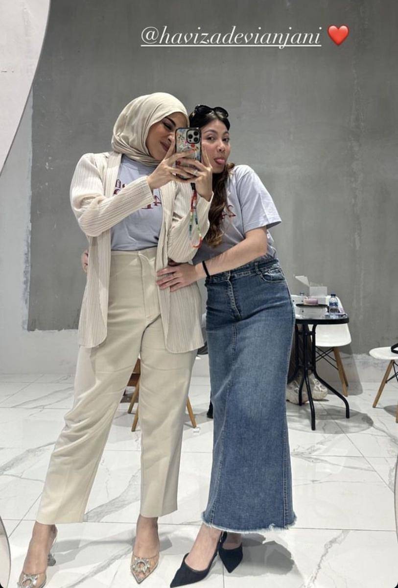 potret artis hadiri coffee shop baru Lesti Kejora dan Rizky Billar (Instagram.com/marginw)