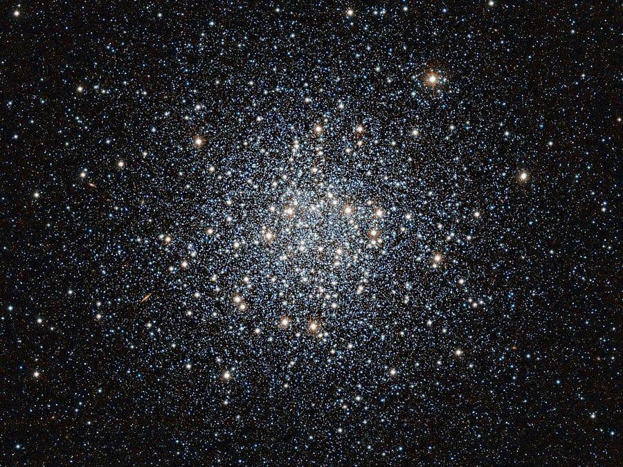 Messier 55 (commons.wikimedia.org/ESO/J. Emerson/VISTA)