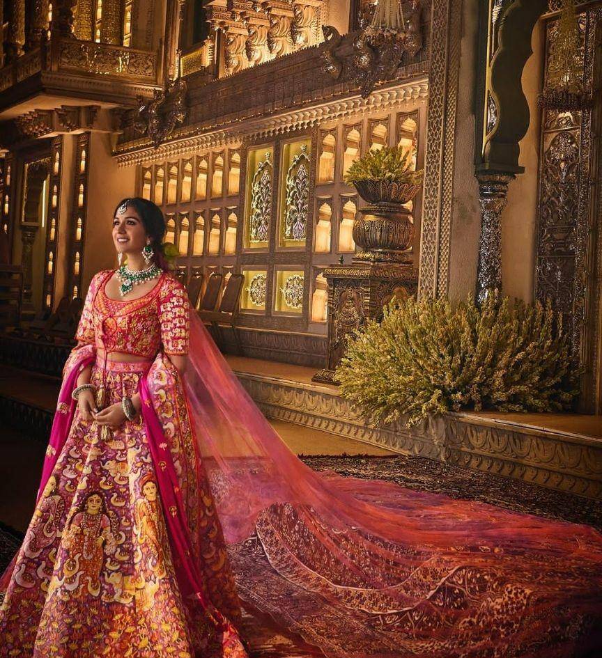 Baju pernikahan Radhika Merchant (instagram.com/rheakapoor)