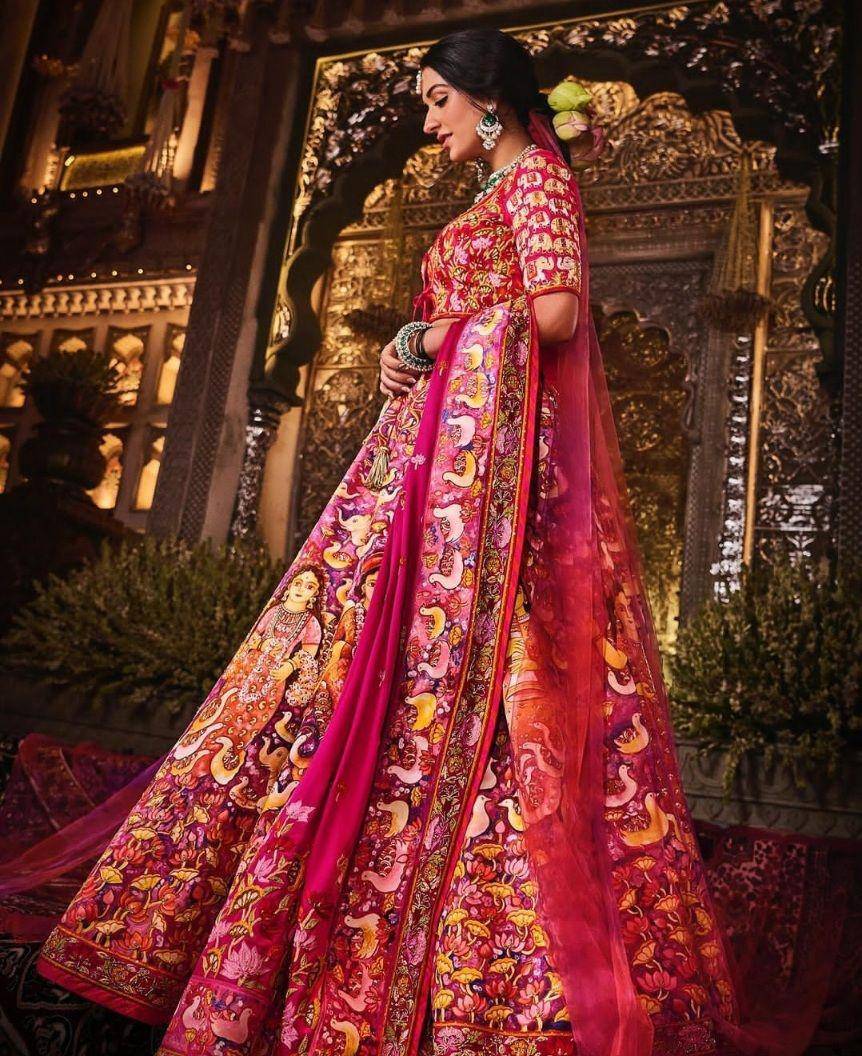 Baju pernikahan Radhika Merchant (instagram.com/rheakapoor)