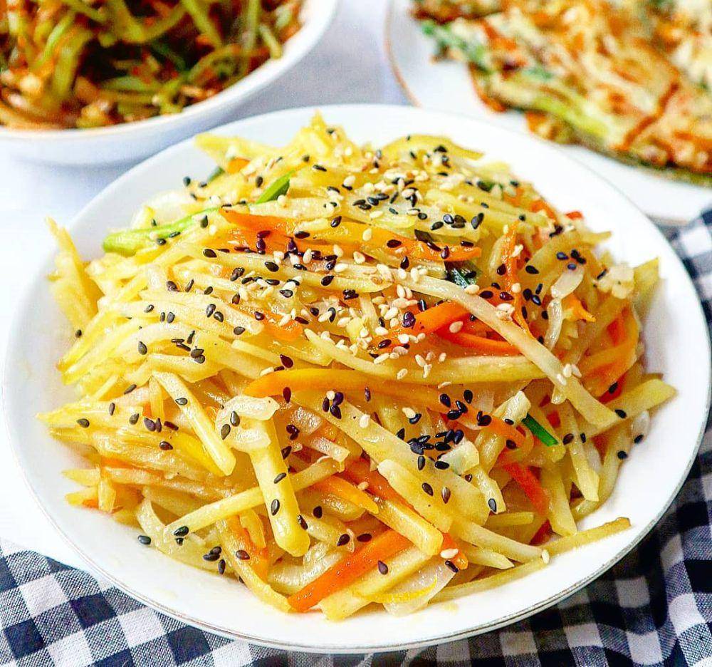 gamja bokkeum (instagram.com/regunancha)