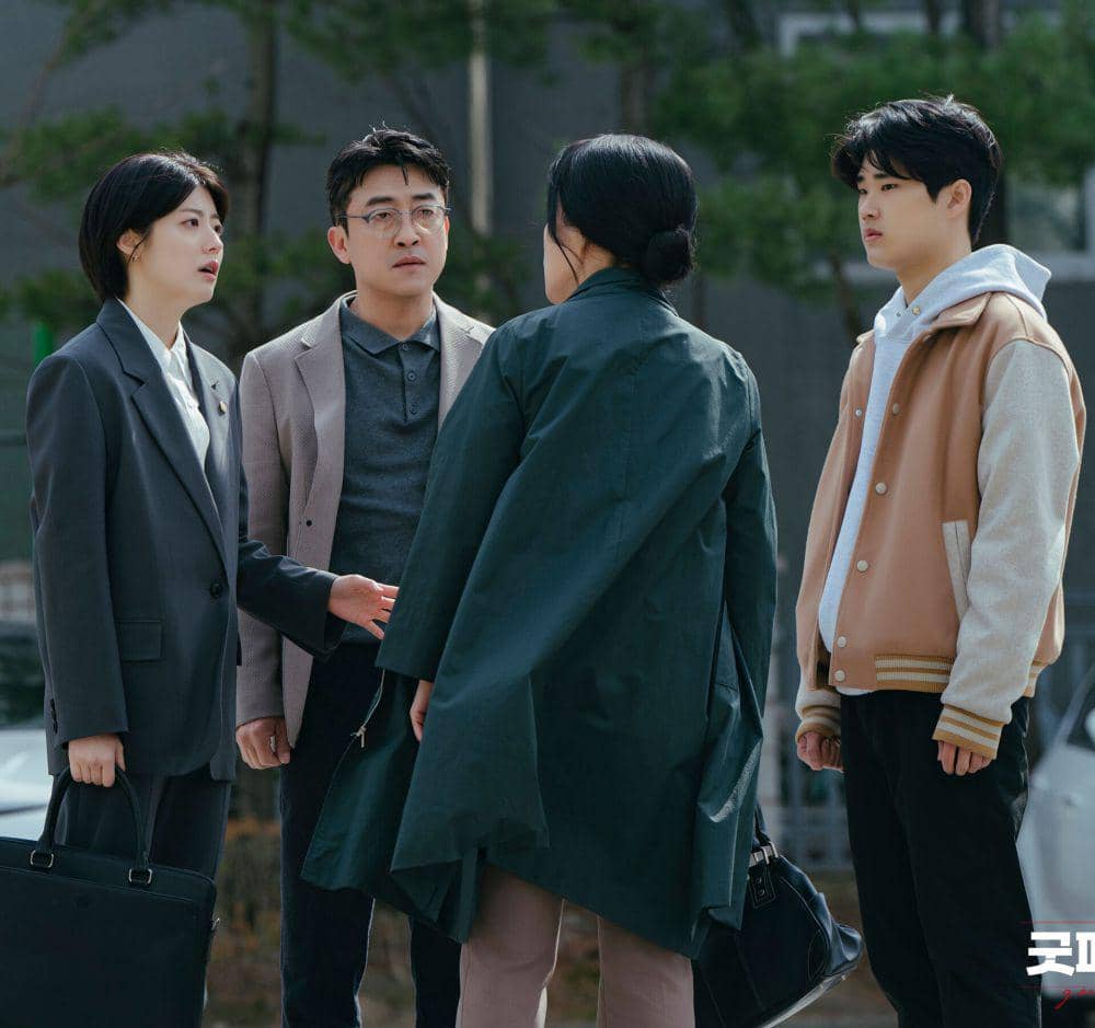 Nam Ji Hyun, Jang Hyuk Jin, Shim So Young, dan Yook Jae Hyeon di Good Partner (dok. SBS/Good Partner)