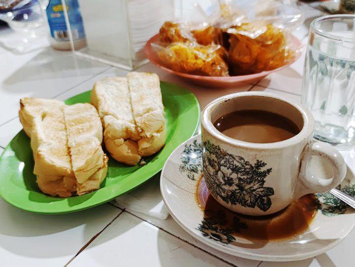 7 Kedai Kopi di Pekanbaru untuk Sarapan, Legendaris!