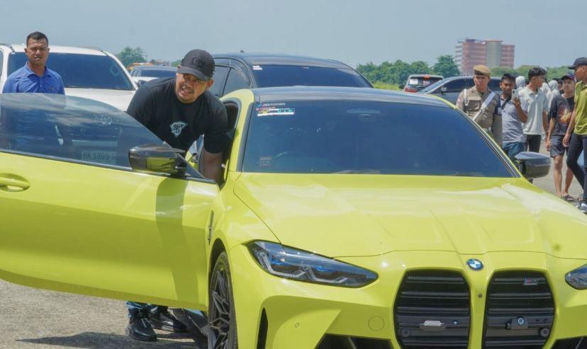 Bobby dan Kahiyang Jajal Drag Race di Eks Bandara Polonia Medan