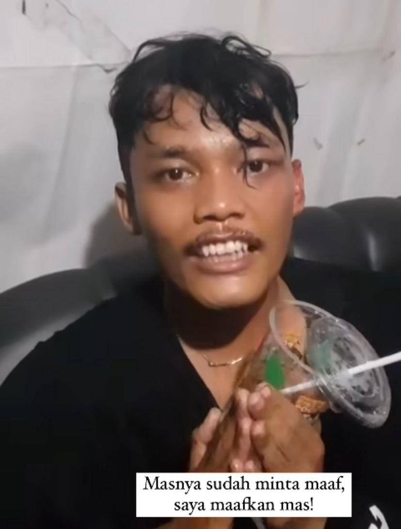 kronologi Tantri Kotak jatuh dari panggung setinggi 2 meter (Instagram.com/tantrisyalindri)