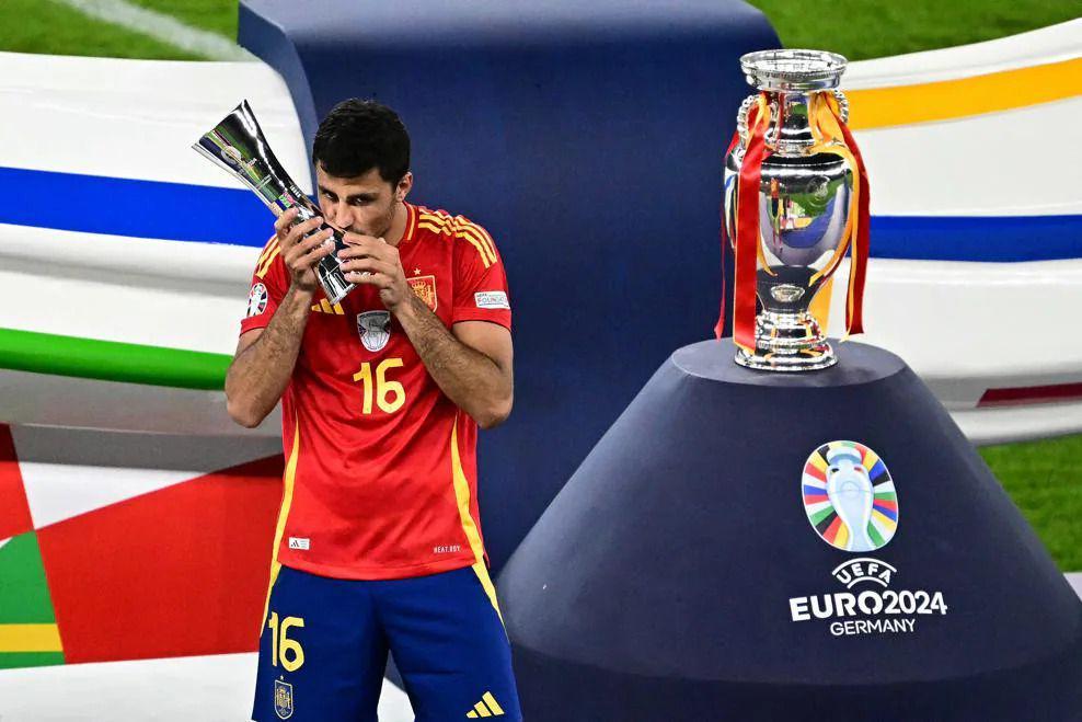 Peraih Best Player of the Tournament Euro dalam 5 Edisi Terakhir