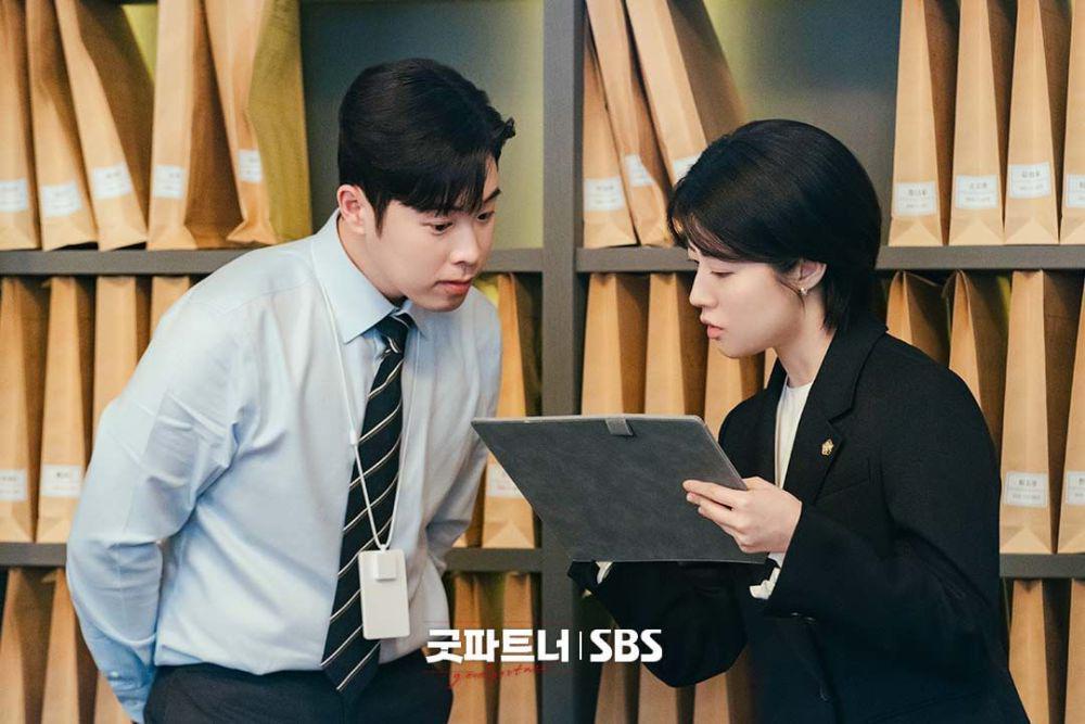3 Bentuk Pertemanan Jun Eun Ho dan Han Yu Ri di KDrama Good Partner