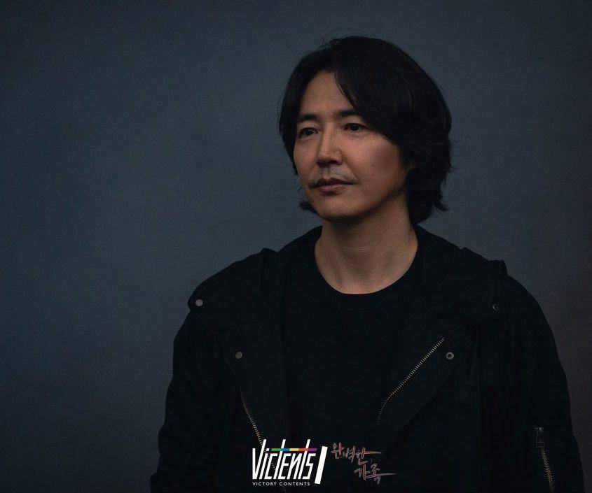Yoon Sang Hyun di Perfect Family (instagram.com/victorycontents)