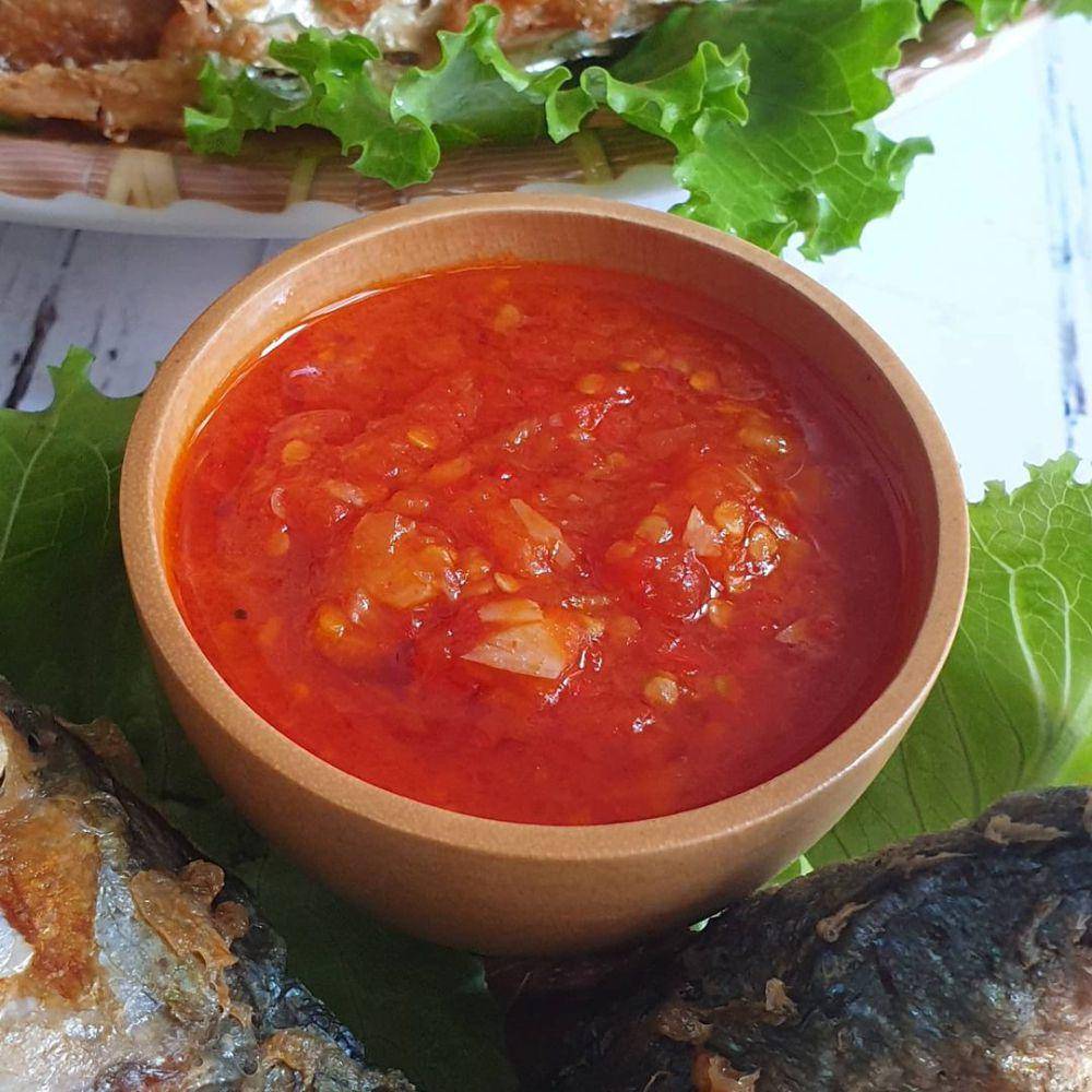 sambal tomat (instagram.com/fatmadeden)