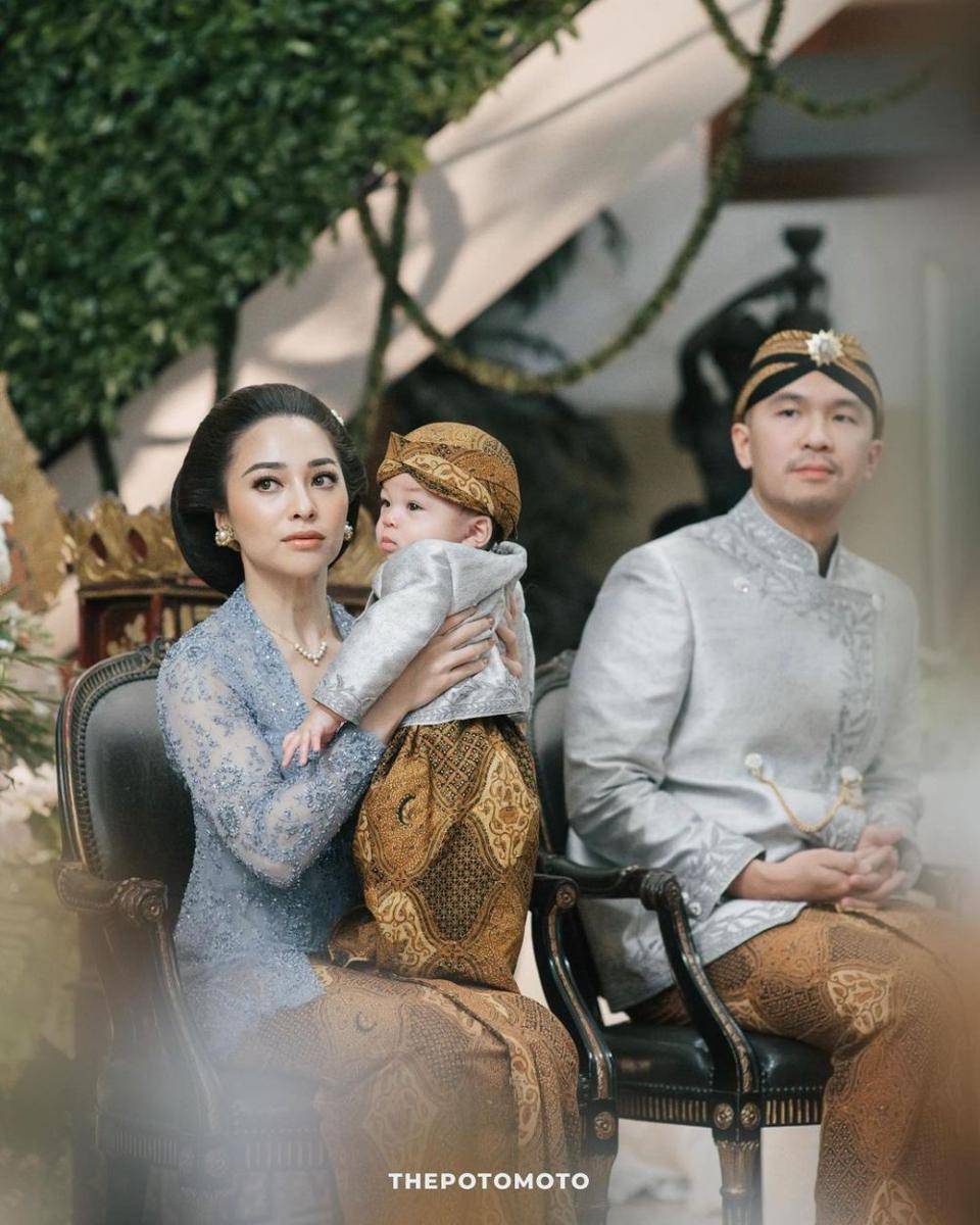 Ilustrasi upacara Tedak Siten anak Nikita Willy (instagram.com/@nikitawillyofficial94)