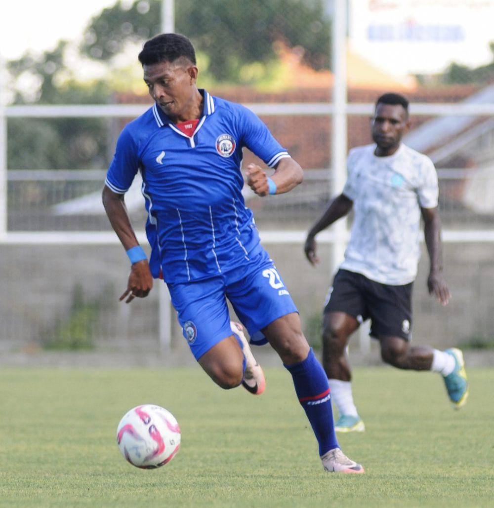 Arema FC saat menjalani laga uji coba melawan PSBS Biak. (Dok. Media Officer Arema FC)