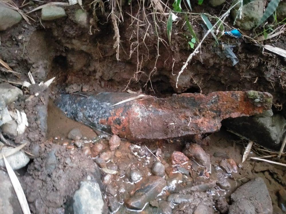 Pemulung di Malang Temukan Torpedo Bekas Perang