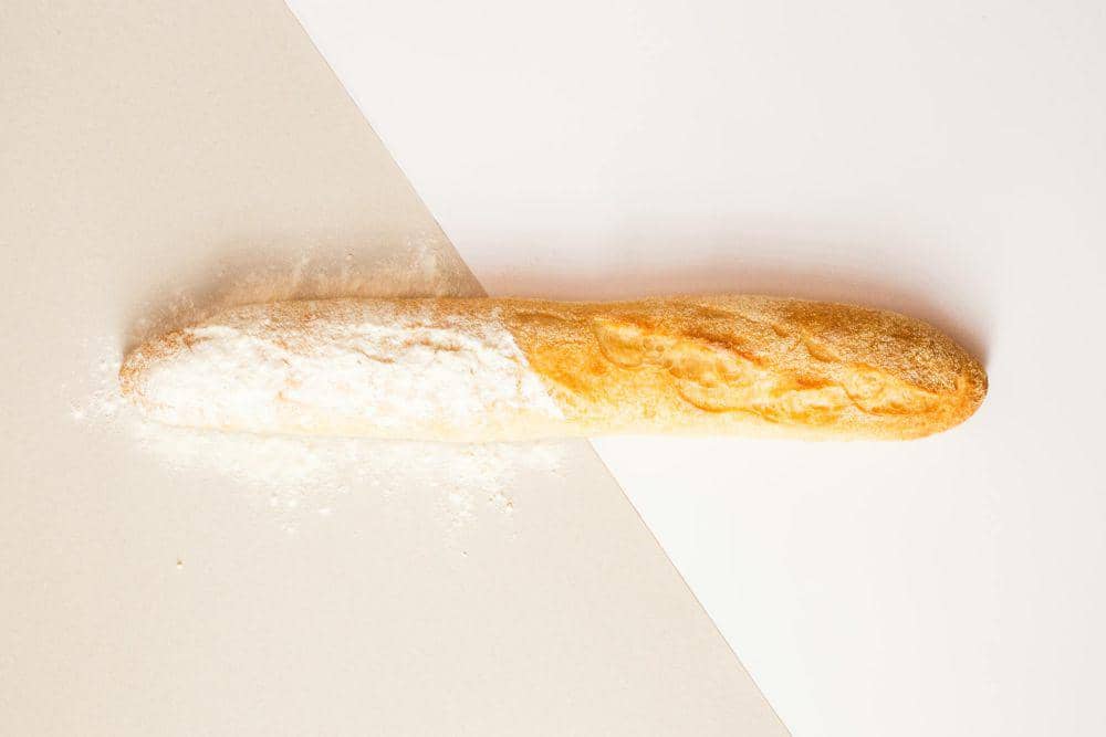 ilustrasi baguette (pexels.com/Mariana Kurnyk)