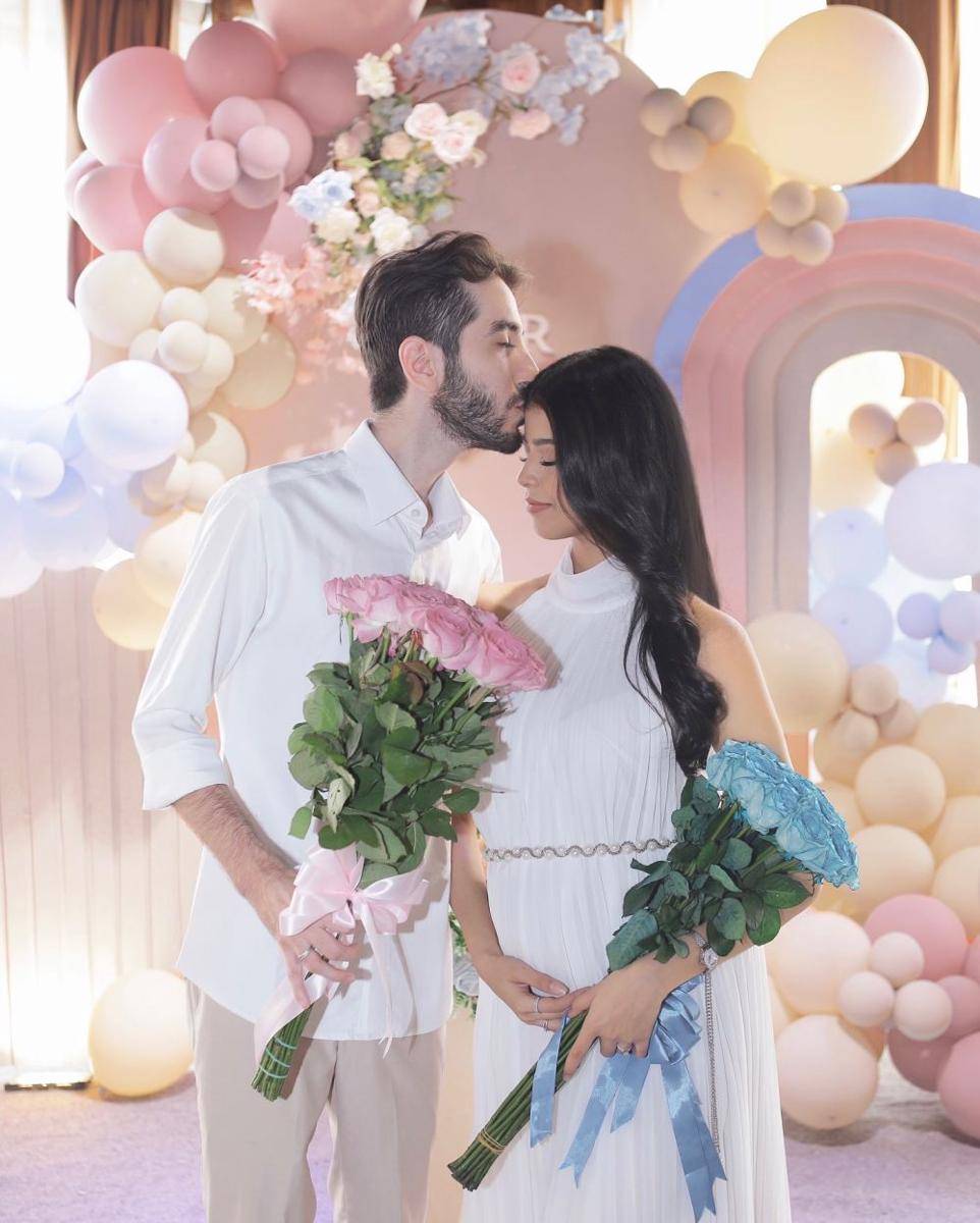 Gender Reveal Jharna Bhagwani (Instagram.com/jharnabhagwani)