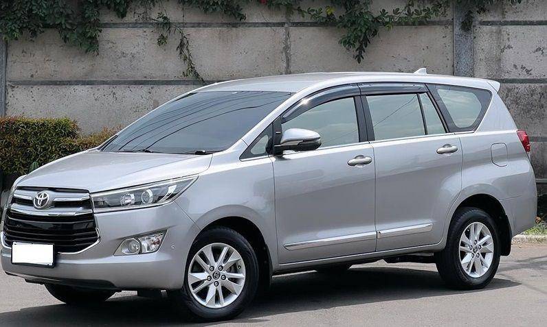 ilustrasi tampilan samping Toyota Innova Reborn (instagram.com/taufik.feby)