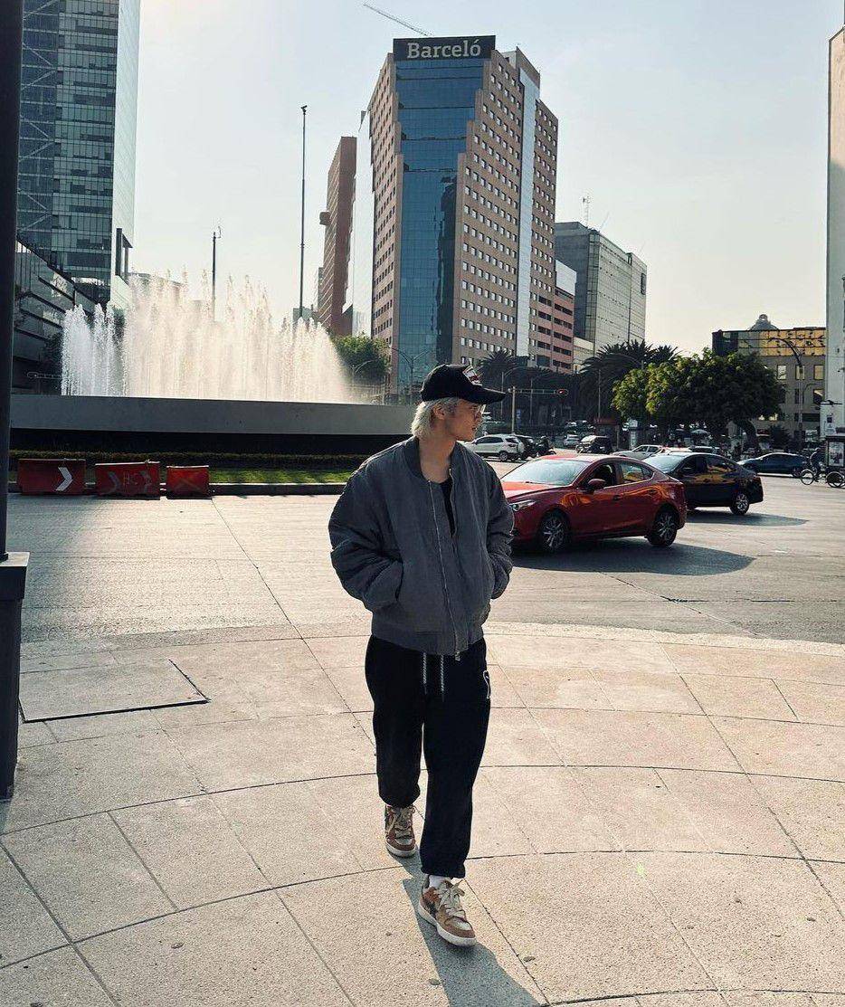 outfit street style ala Mark NCT (instagram.com/onyourm__ark)