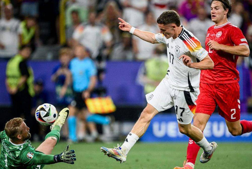 Florian Wirtz (putih) saat bermain bersama Jerman di Euro 2024. (instagram.com/flowirtz27)