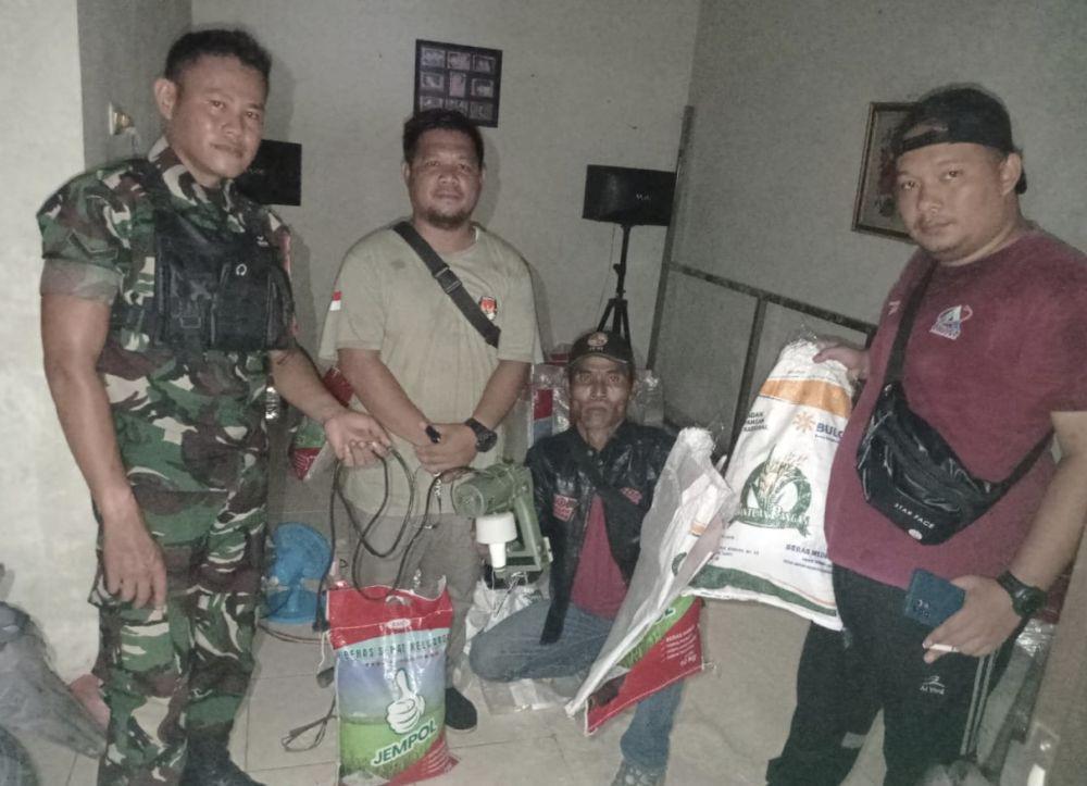 Puluhan Karung Beras Bansos Diduga Diselundupkan, 3 Orang Ditangkap
