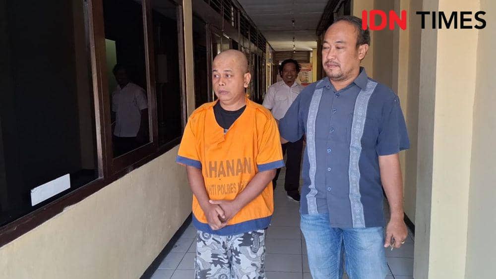 Arianto (44), pegawai negeri sipil di Kantor Kecamatan Kasreman, Ngawi ditangkap polisi usia kedapatan mencuri motor teman sekantornya. IDN Times/ Riyanto.