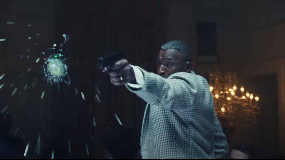Isaiah Bradley menembak Ross (dok. Marvel Studios/Captain America: Brave New World)
