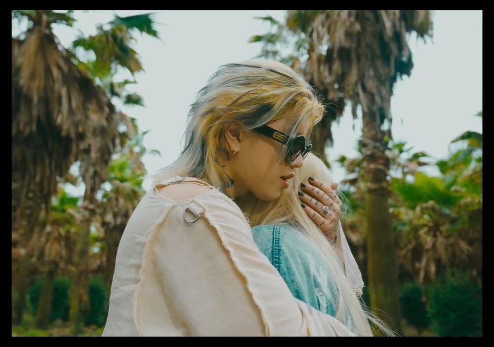 potret mesra Ash Island dan Chanmina di MV OST (youtube.com/1theK)