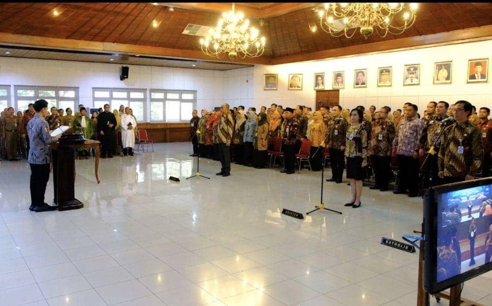 Walikota Solo Gibran Rakabuming Raka lantik pejabat ASN di Pemkot Solo. (Dok/Humas Pemkot Solo)