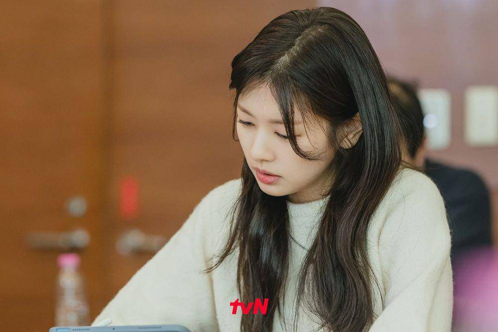 Jung So Min di pembacaan naskah drama Love Next Door (instagram.com/tvn_drama)