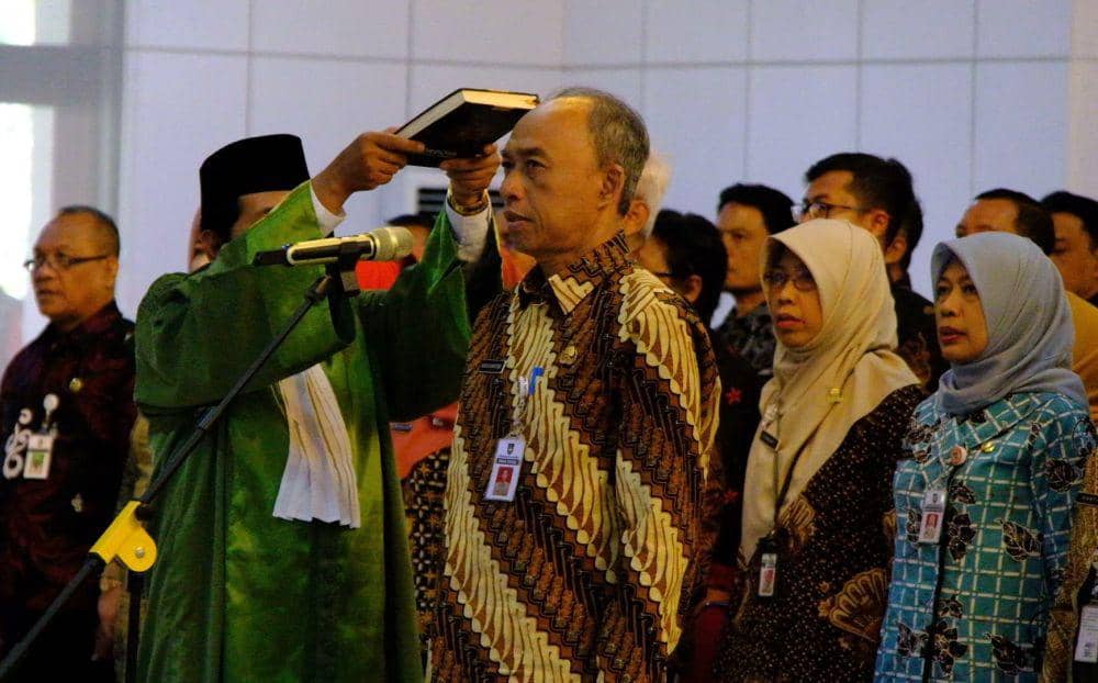 Walikota Solo Gibran Rakabuming Raka lantik pejabat ASN di Pemkot Solo. (Dok/Humas Pemkot Solo)
