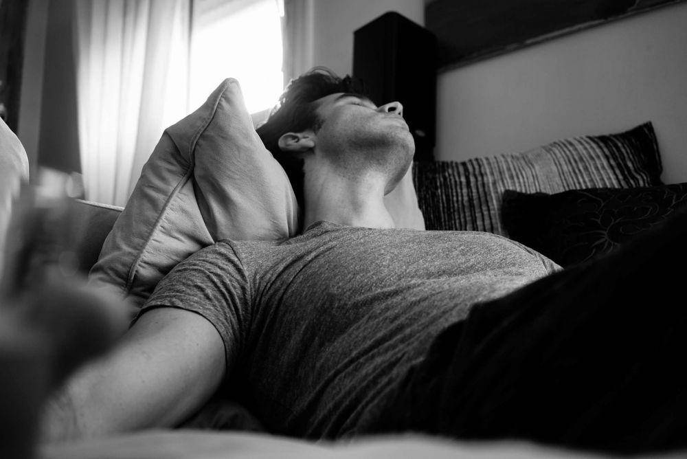 ilustrasi tidur (unsplash.com/Adi Goldstein)