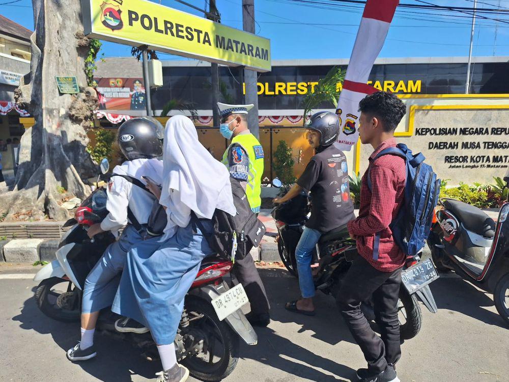 Operasi Patuh Rinjani 2024, Polresta Mataram Incar Pengendara Main HP