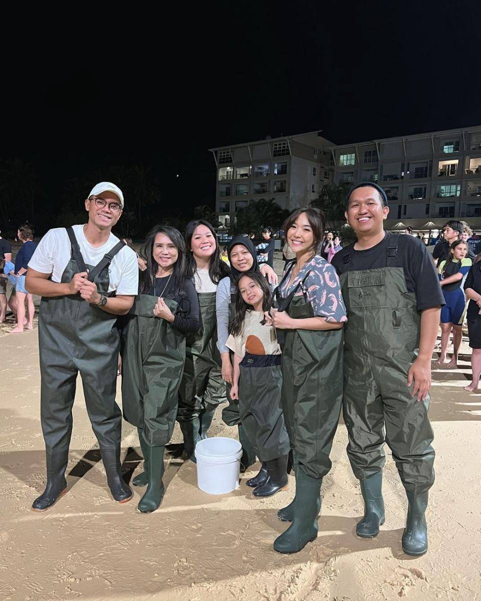potret Gisel dan Gempita lihat lumba-lumba di Australia (instagram.com/gisel_la)