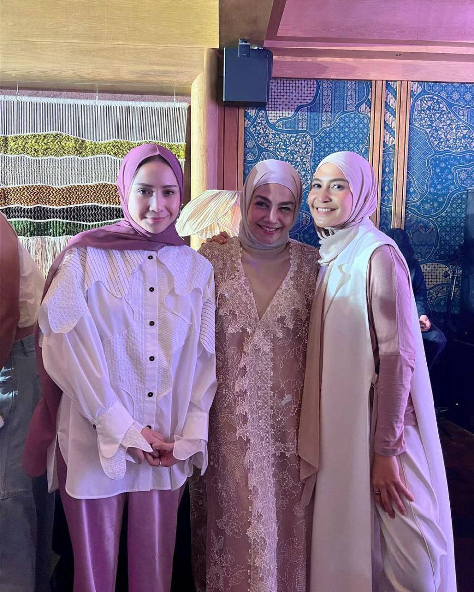 potret launching skin care Rieta Amilia (instagram.com/rieta_amilia)