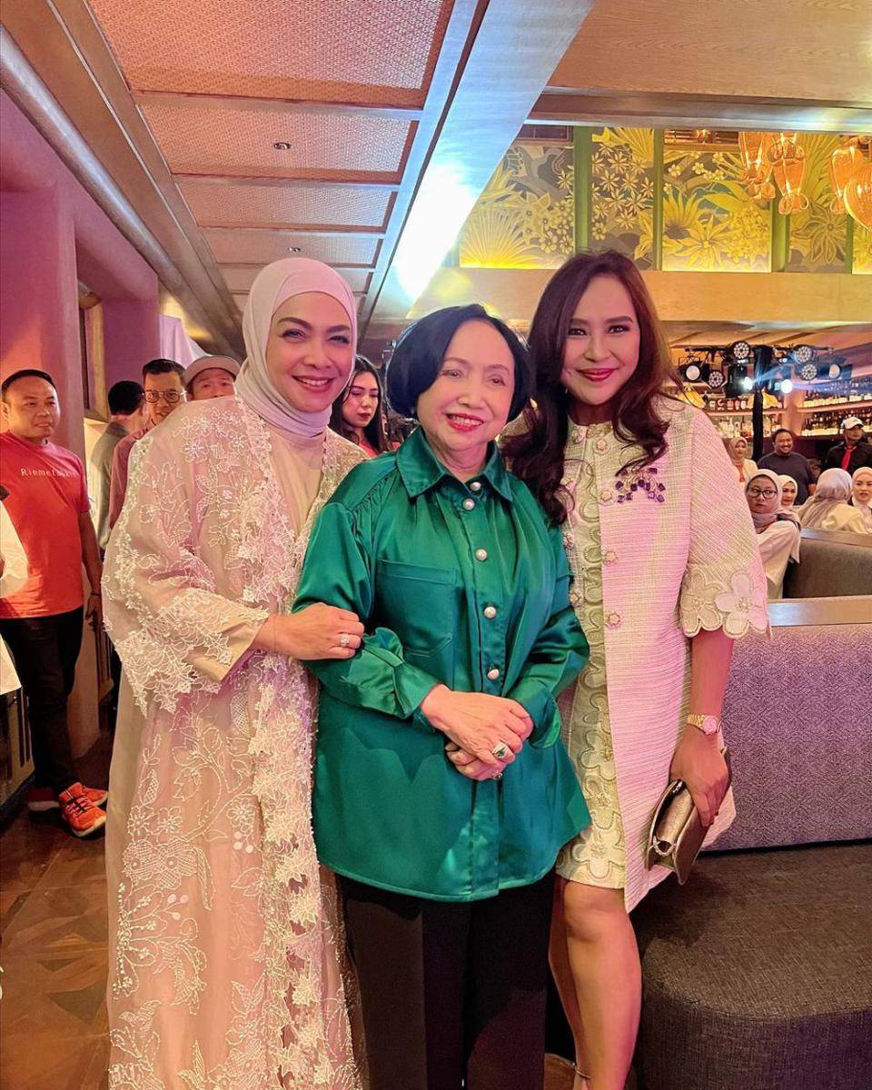 potret launching skin care Rieta Amilia (instagram.com/rieta_amilia)