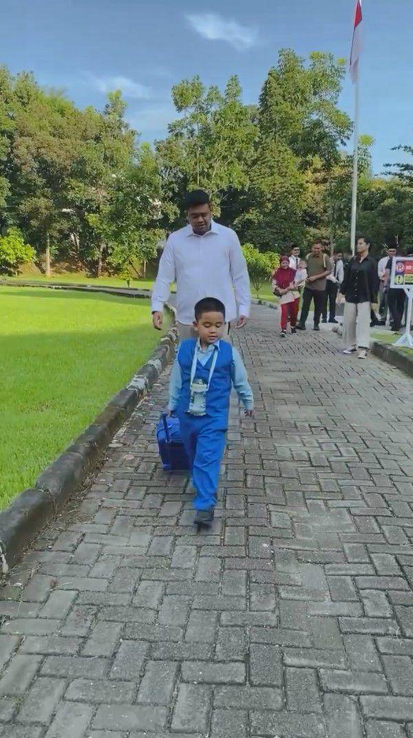 Kahiyang Ayu antar anak hari pertama sekolah (instagram.com/bobbynst)