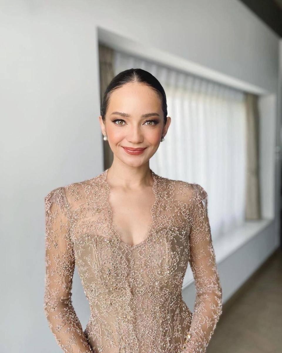 Inspirasi makeup wisuda ala artis (Instagram.com/enzystoria)