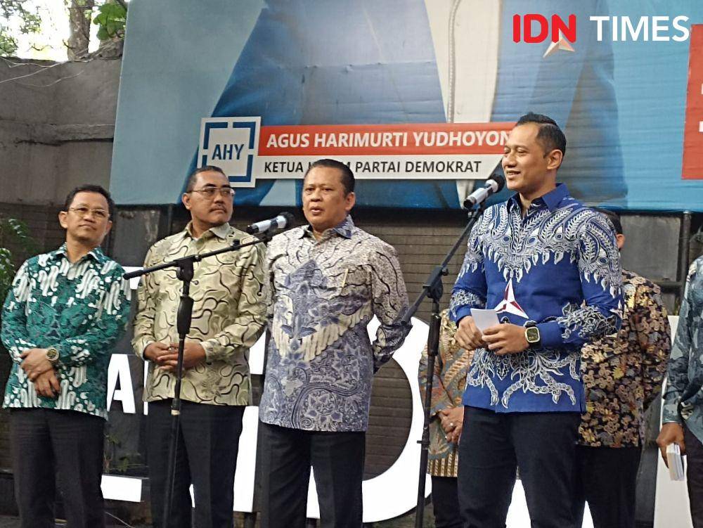 Ketua Umum Partai Demokrat Agus Harimurti Yudhoyono (AHY) menerima Pimpinan MPR RI. (IDN Times/Amir Faisol)