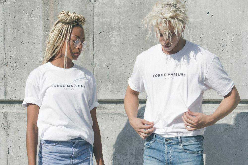ilustrasi baju couple (unsplash.com/Force Majeure)