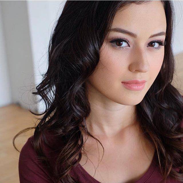 gaya makeup ala Kimberly Ryder (instagram.com/kimbrlyryder)
