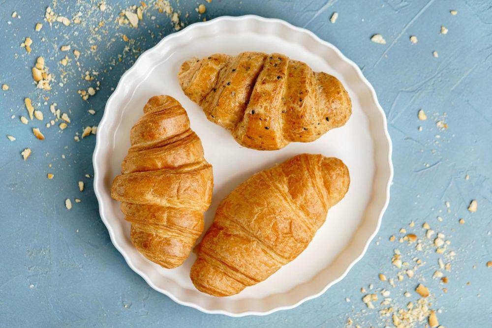 ilustrasi croissant (vecteezy.com/ip.rabbitme67004)
