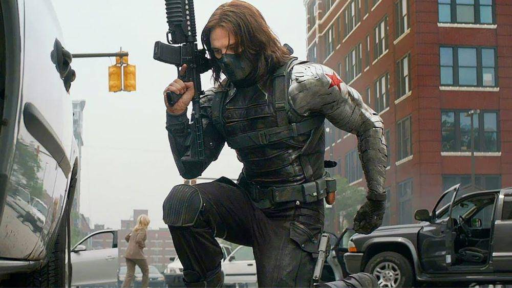 Stan sebagai Winter Soldier (dok. Marvel Studios/Captain America: The Winter Soldier)