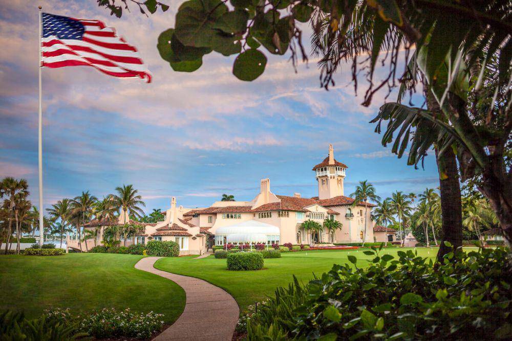Mar-a-Lago, private club milik Donald Trump (trump.com)